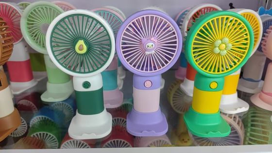 USB Charging, 400 Mah Battery, 5 Colors to Choose From, Can Be Placed on the Desk and Can Be Held Portable Handheld Small Fan