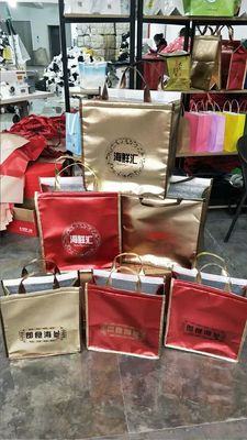 Eco-Friendly Medium Size Recycled Non-Woven Fabric Tote Bag Holographic Silver Metallic Shiny Portable Shopping Gift Bag